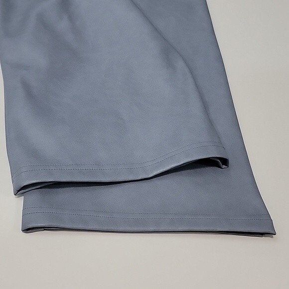 7 FOR ALL MANKIND Blue Faux Leather Cropped Leg Pants NWT size L - Picture 7 of 13